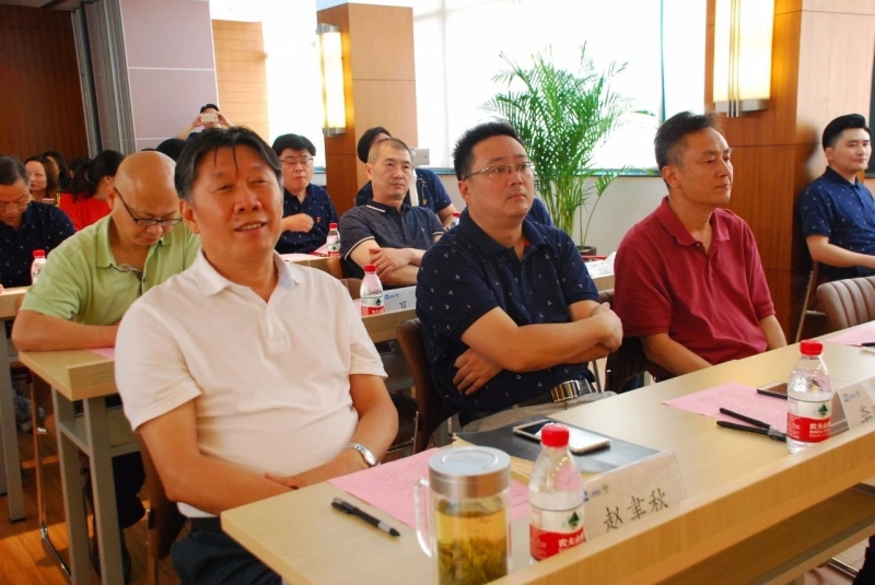 p1.jpg p1.jpg